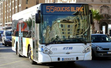 Egy év szabadságot adományoztak munkatársai egy francia buszvezetőnek