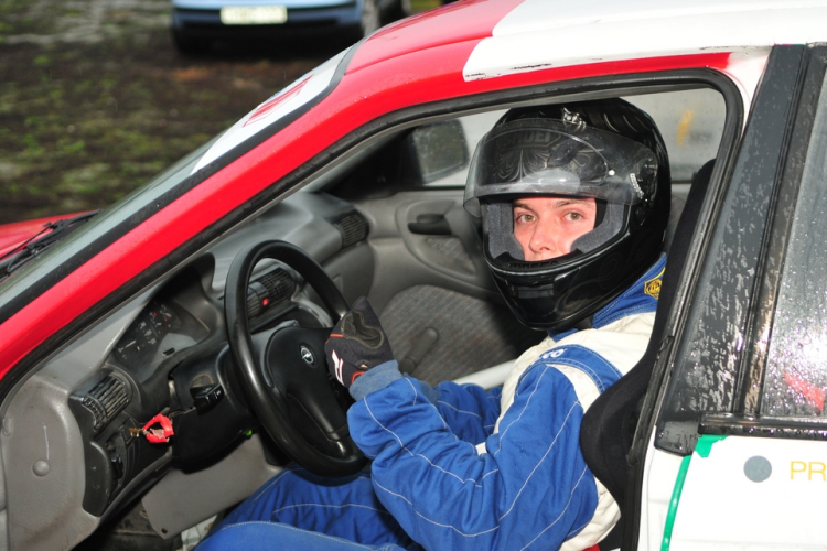 Sanyi Győzött, az eső vesztett.