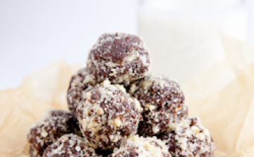 Egy falat egészség kókuszgolyóba gyúrva