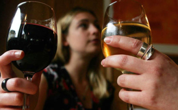 Fogd a poharad - Megmondom ki vagy!