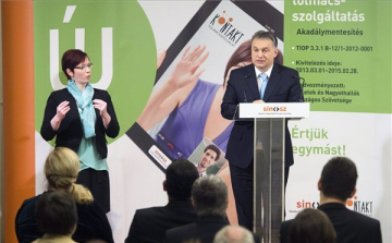 Hallássérülteket segítő videotolmács rendszer indult