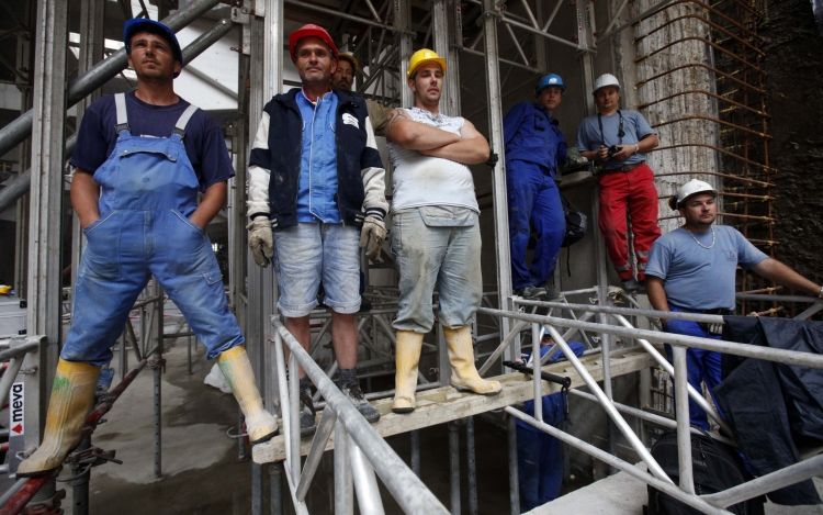 Bevándorlók - haszon vagy átok?