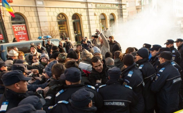 Katonai parádé és koncertek Románia nemzeti ünnepén