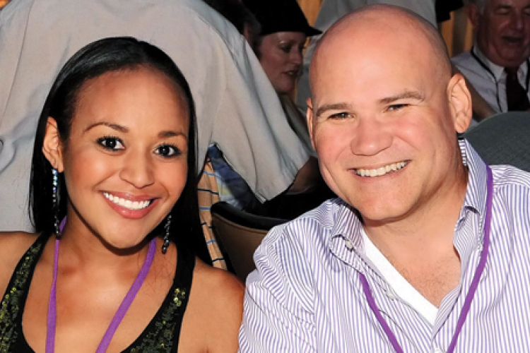 Elizabeth Muto szemeteszsákban fut