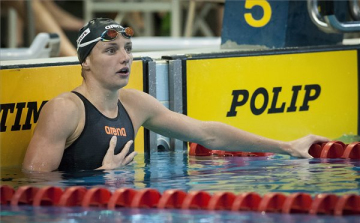Rövidpályás úszó vk - Hosszú Katinka öt éremmel kezdett