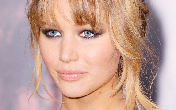 Nemi bűncselekménynek nevezte meztelen fotóinak közzétételét Jennifer Lawrence