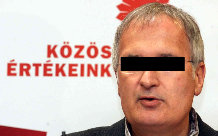Előzetesbe került Simon