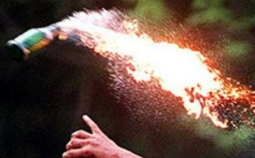 Megrohamoztak egy rendőrőrsöt Ukrajnában egy megerőszakolt nő miatt